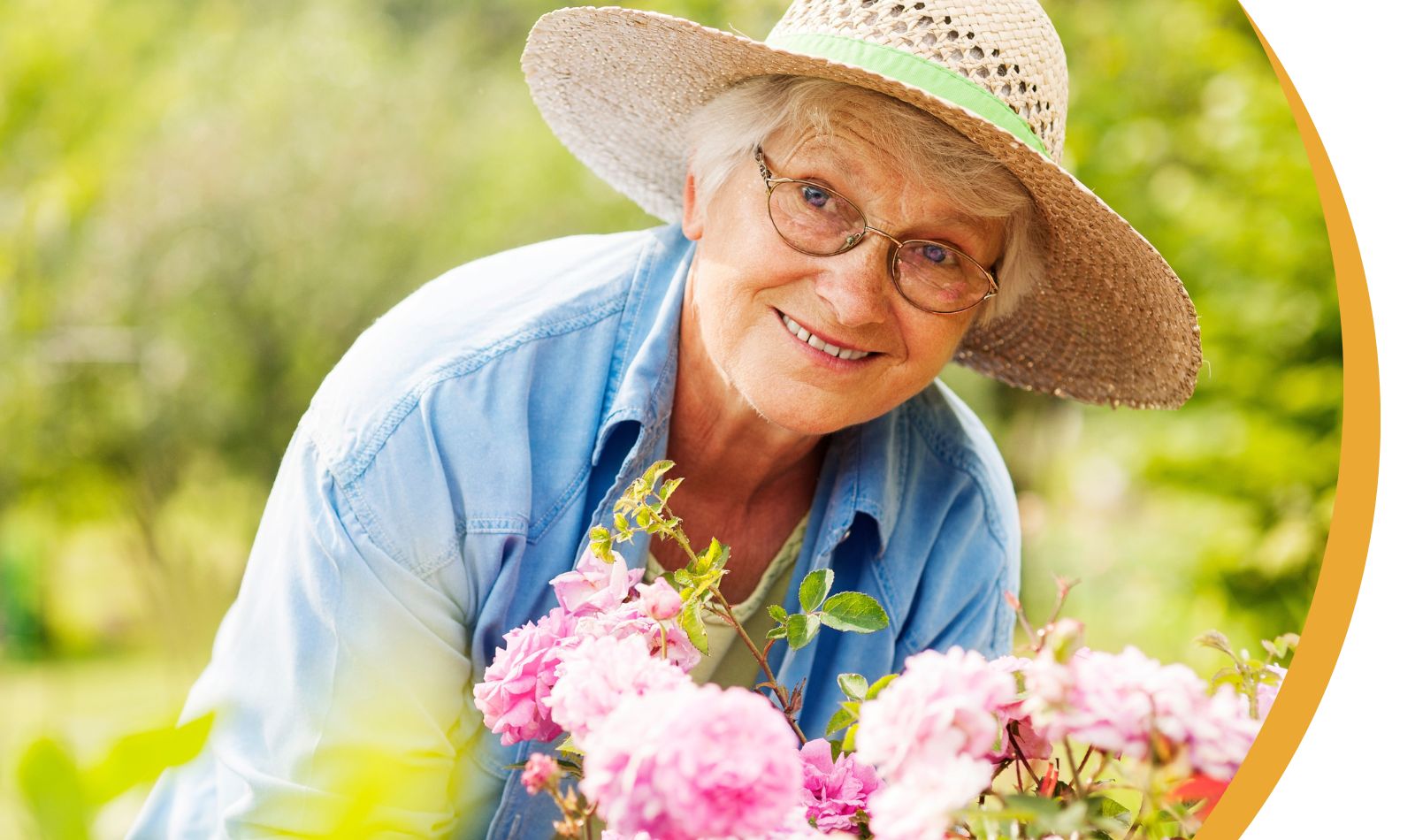 senior-living-watertown-wisconsin Cedar Community resident and her dog